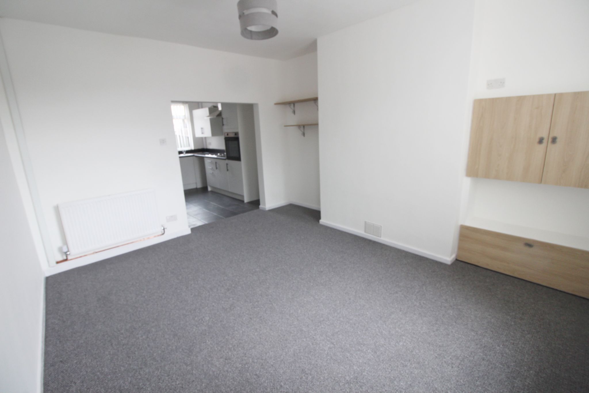 2 bedroom mid terraced house To Let in Wigan - Lounge.