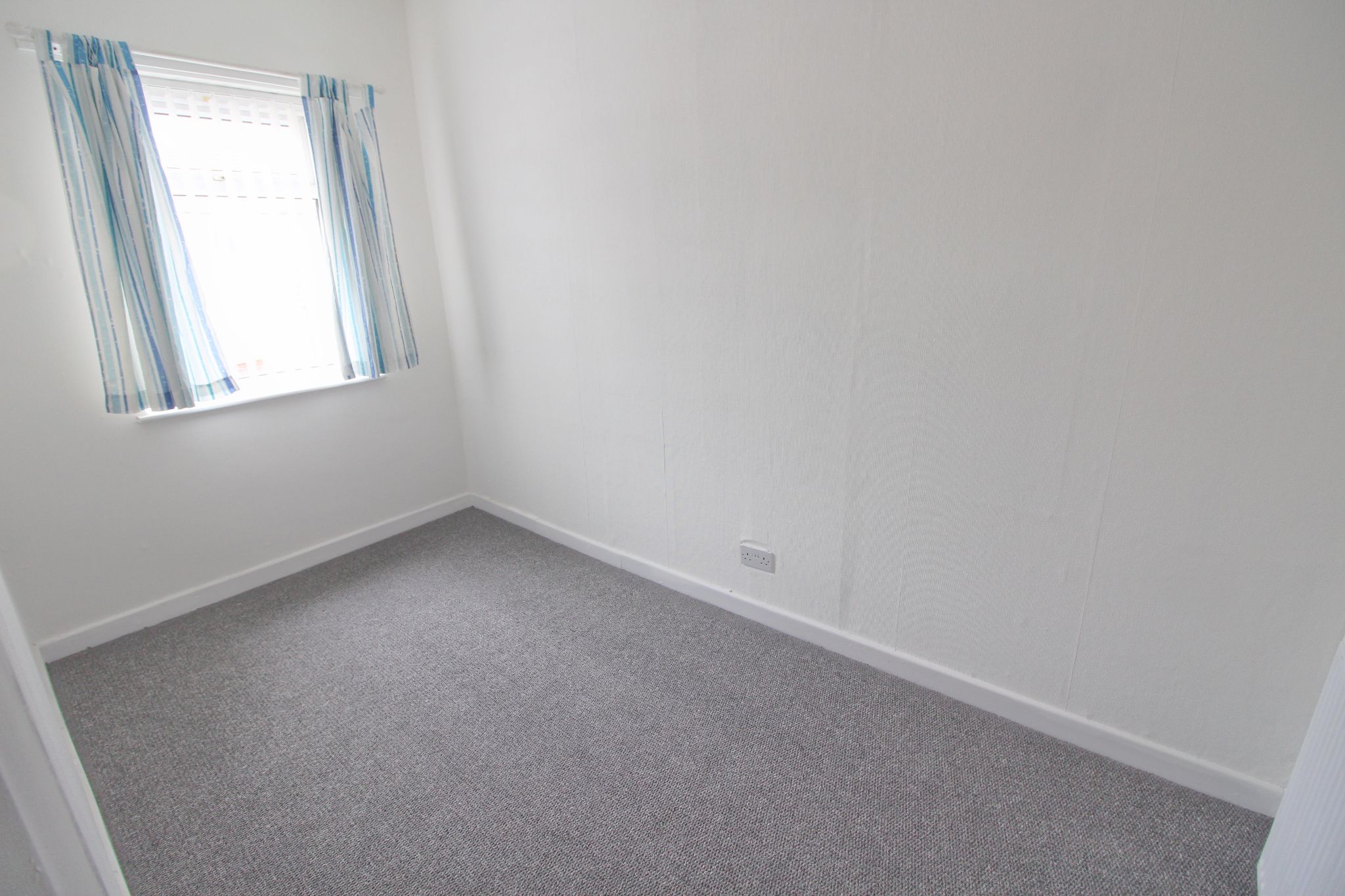 2 bedroom mid terraced house To Let in Wigan - Bedroom 2.