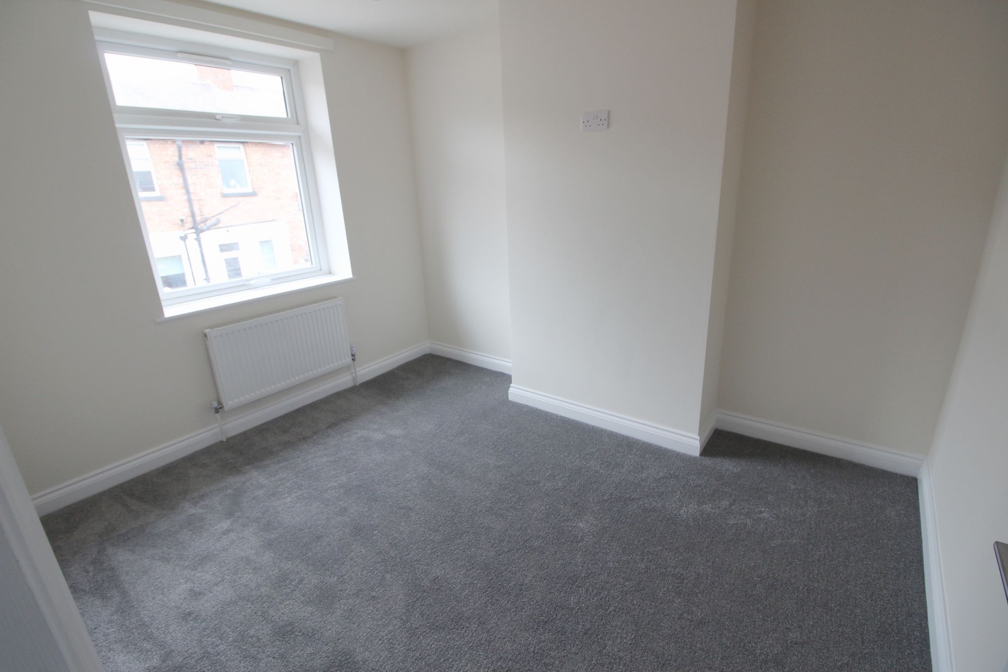 2 bedroom mid terraced house Let in Wigan - Photograph 11.