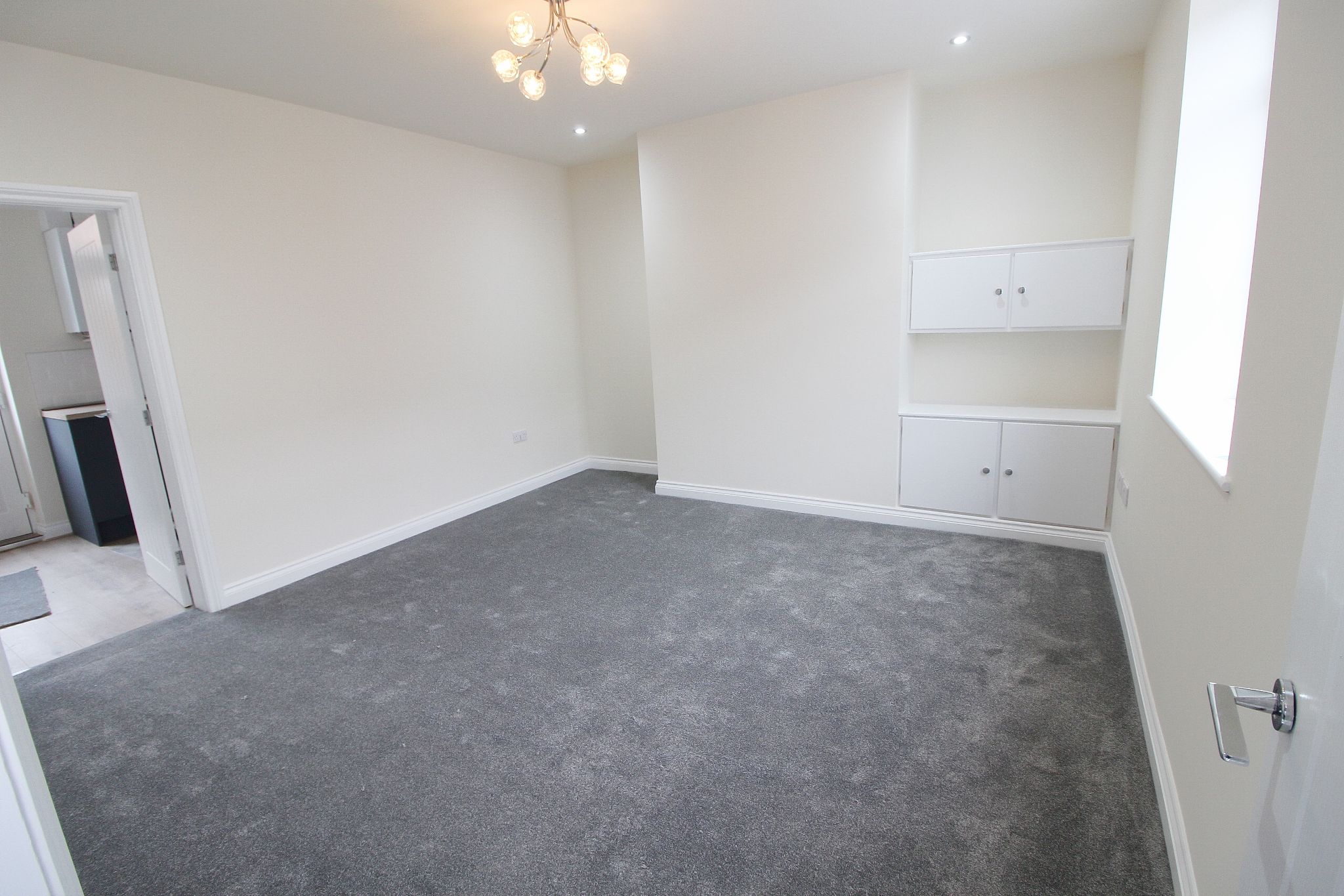 2 bedroom mid terraced house Let in Wigan - Photograph 2.