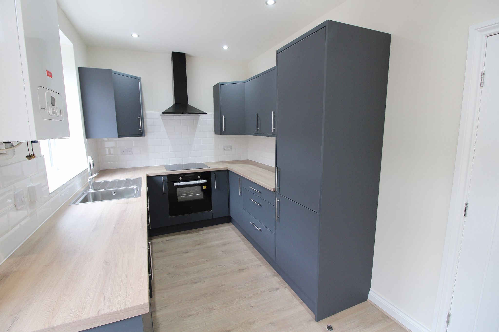 2 bedroom mid terraced house Let in Wigan - Photograph 3.
