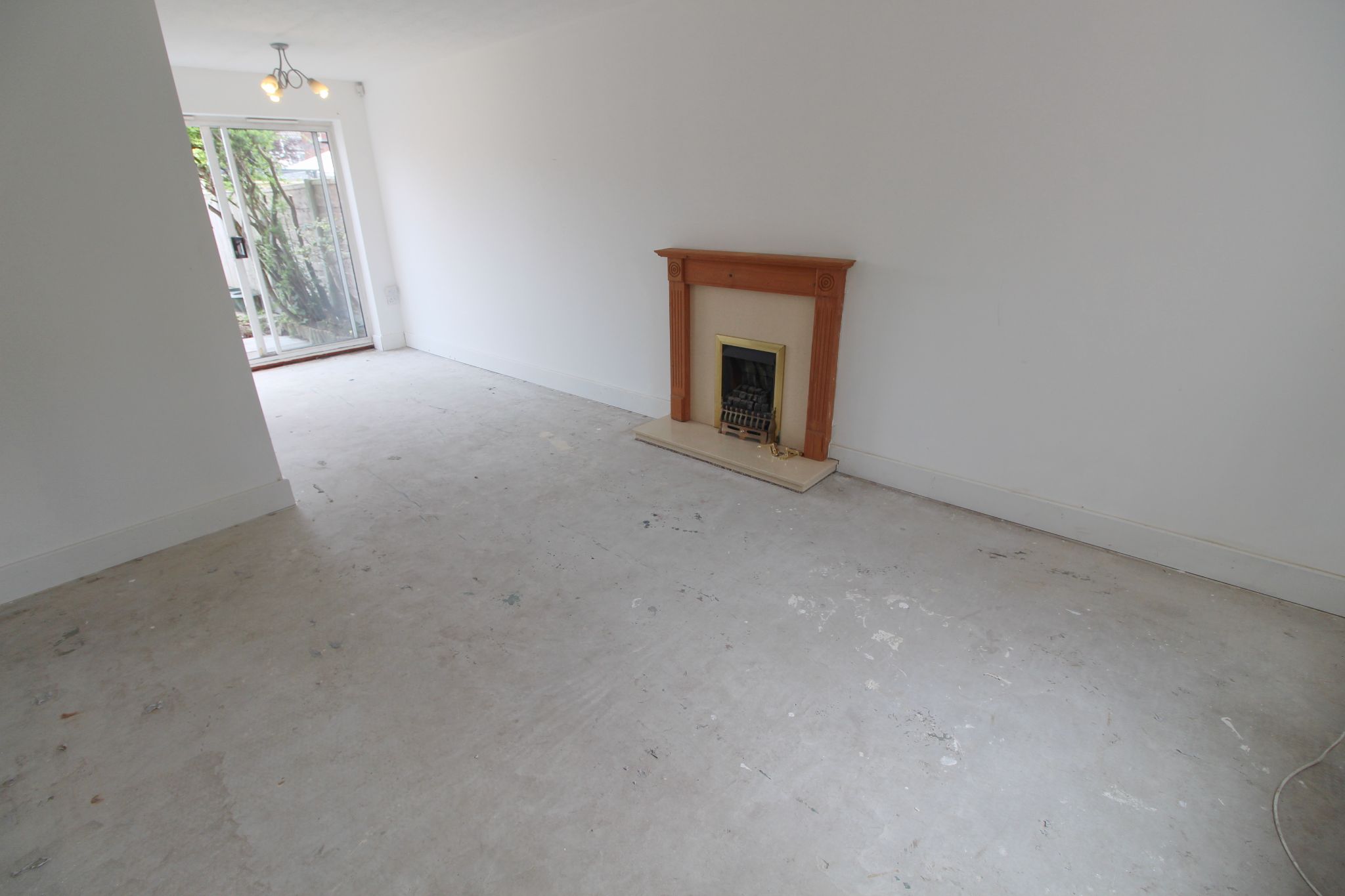 3 bedroom semi-detached house For Sale in Wigan - Photograph 3.