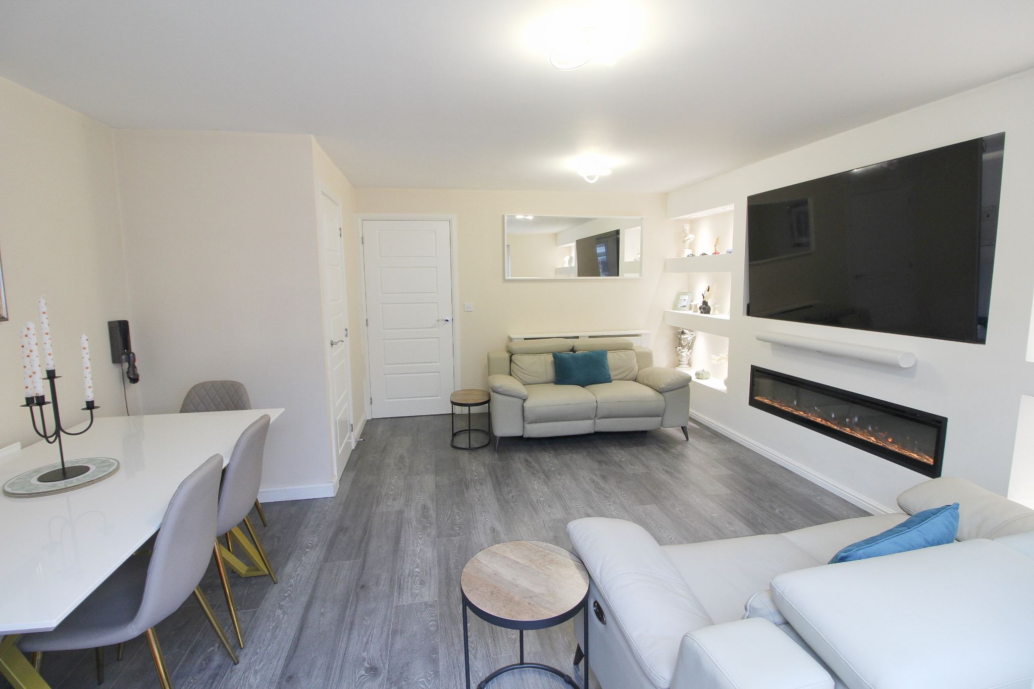 3 bedroom semi-detached house For Sale in Wigan - Photograph 4.