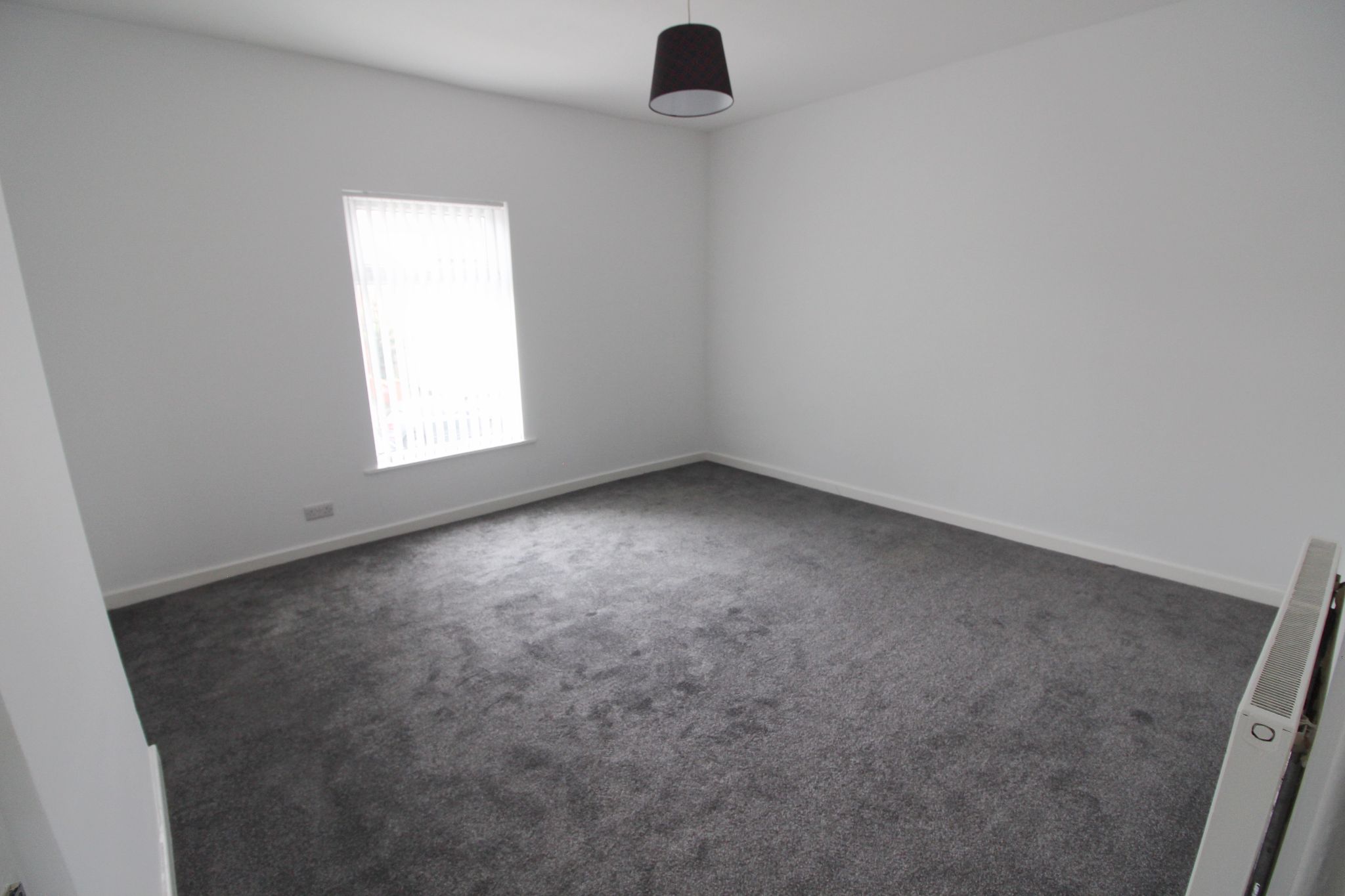 2 bedroom end terraced house Let in Wigan - Photograph 7.