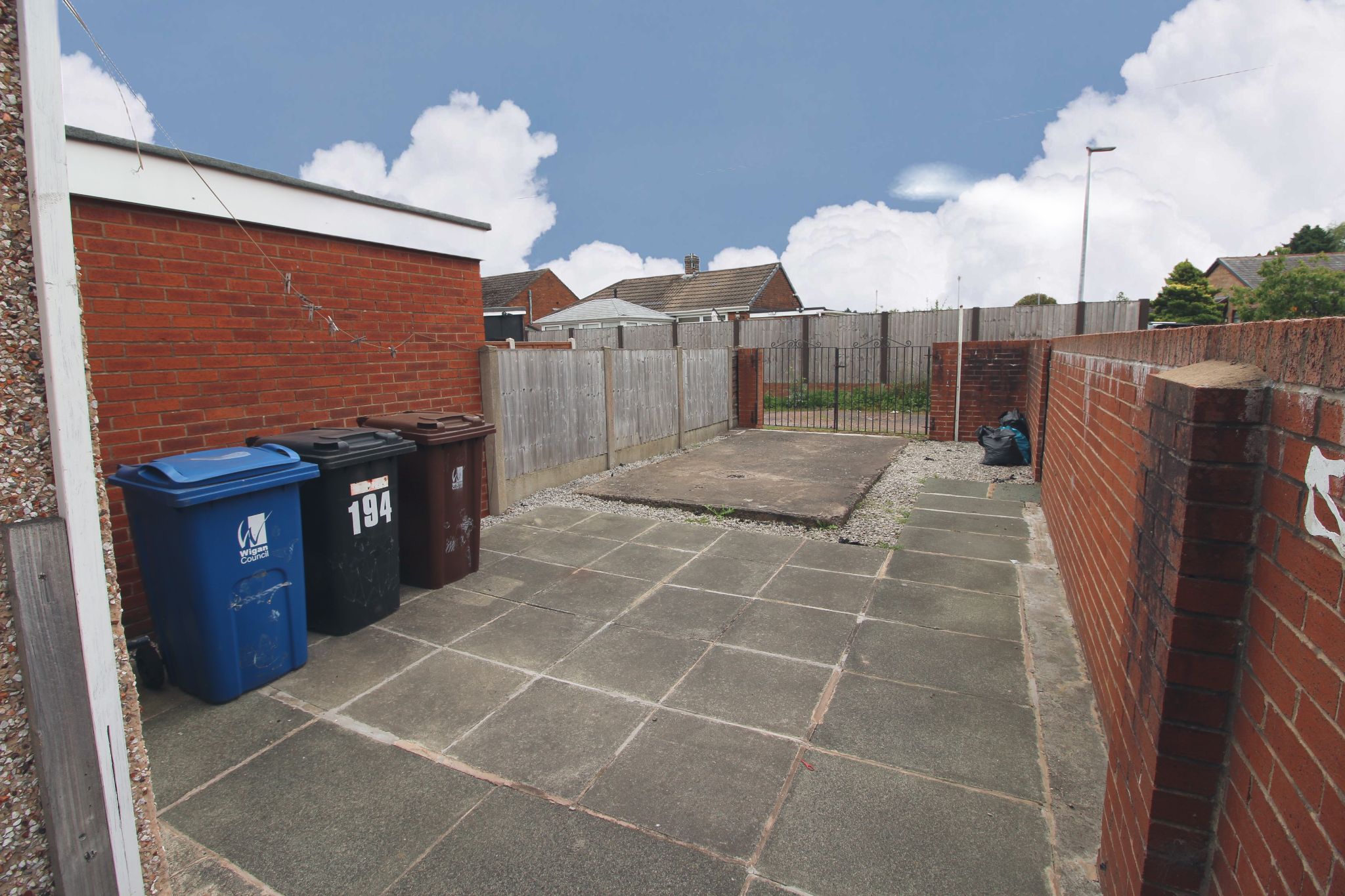 2 bedroom end terraced house Let in Wigan - Photograph 9.