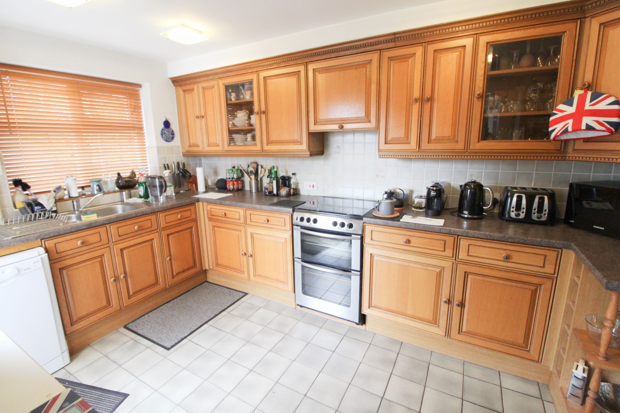 3 bedroom link detached house For Sale in Skelmersdale - Photograph 8.