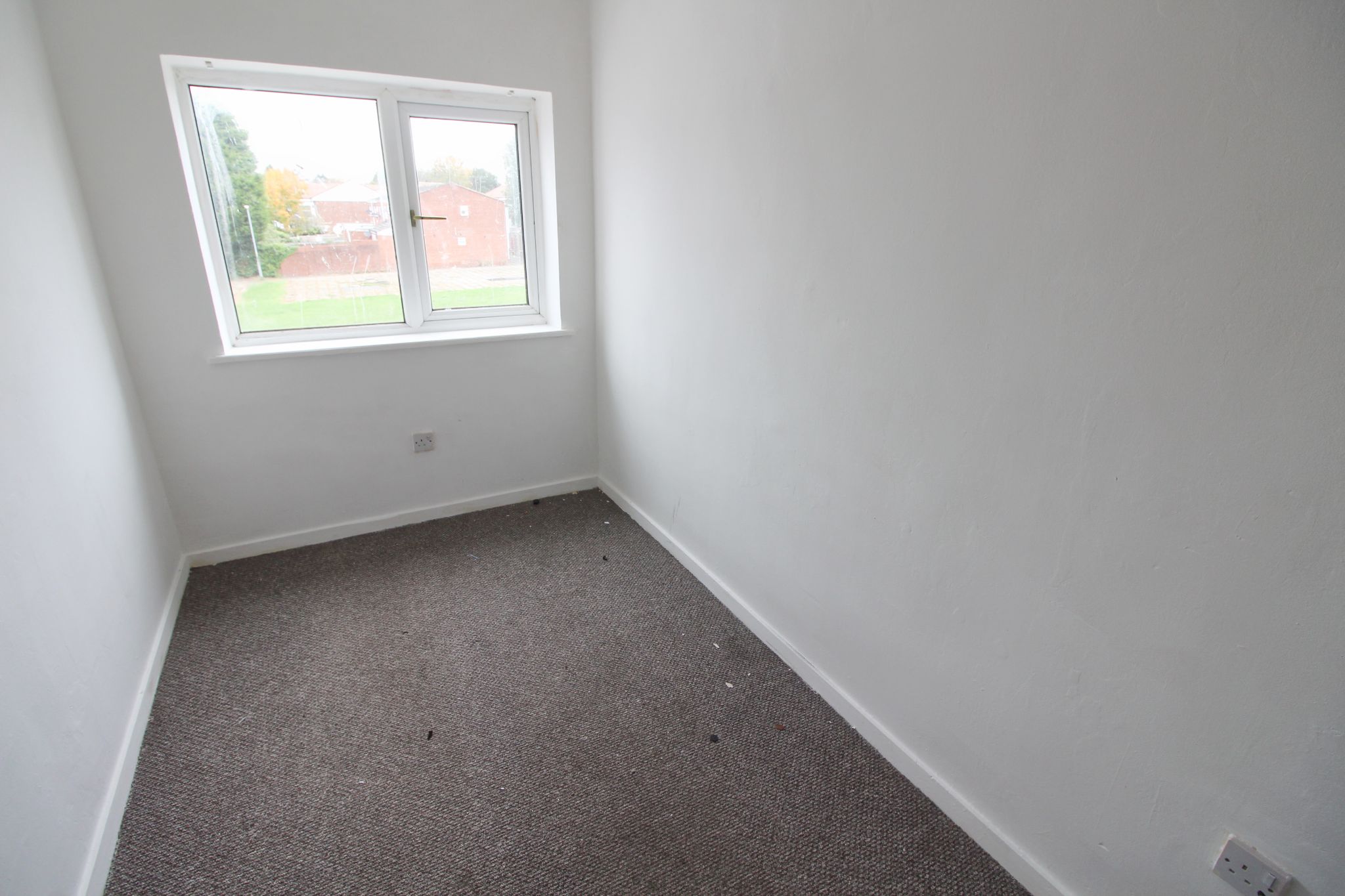 3 bedroom mid terraced house To Let in Skelmersdale - Photograph 11.