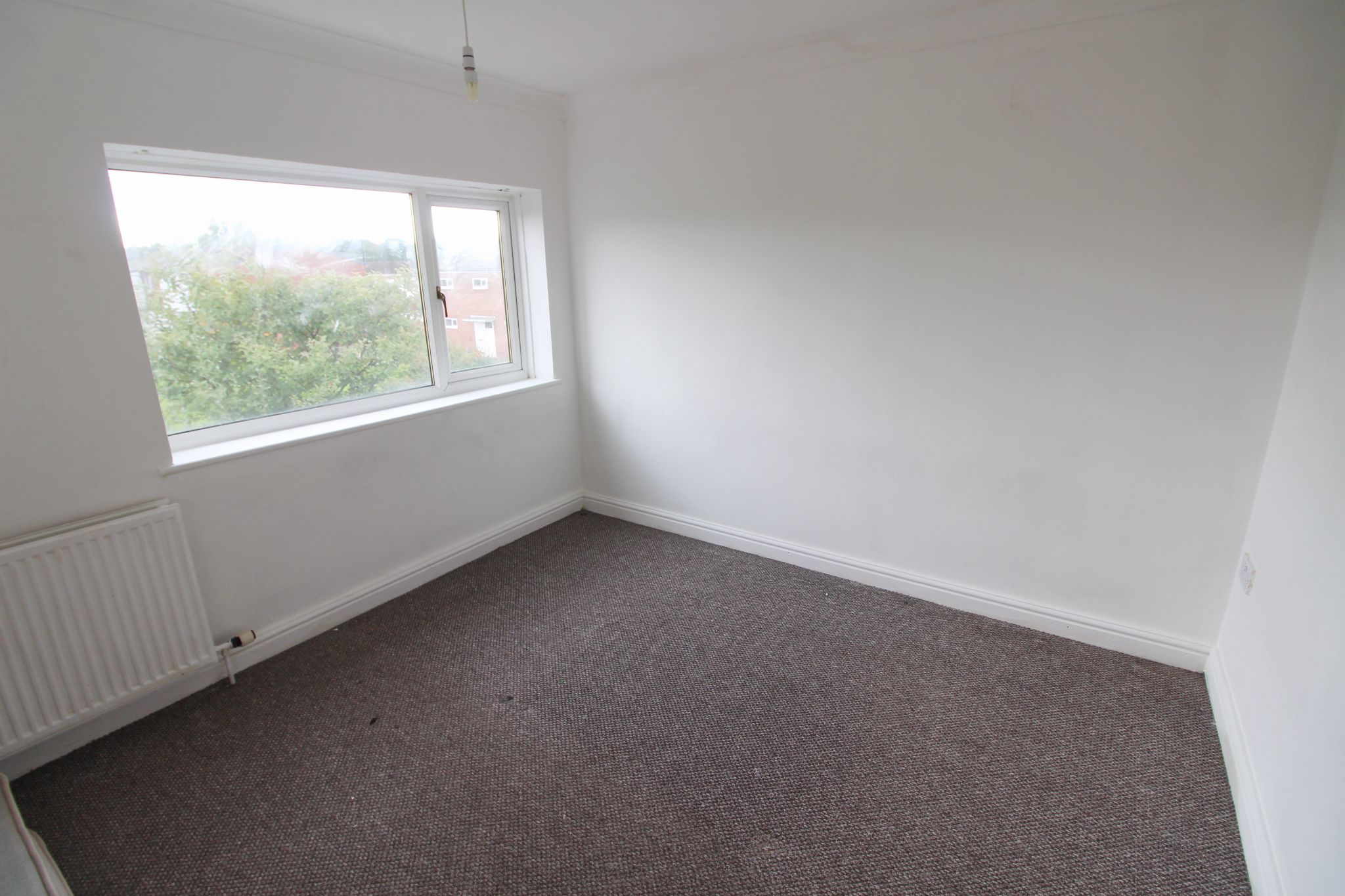 3 bedroom mid terraced house To Let in Skelmersdale - Photograph 7.