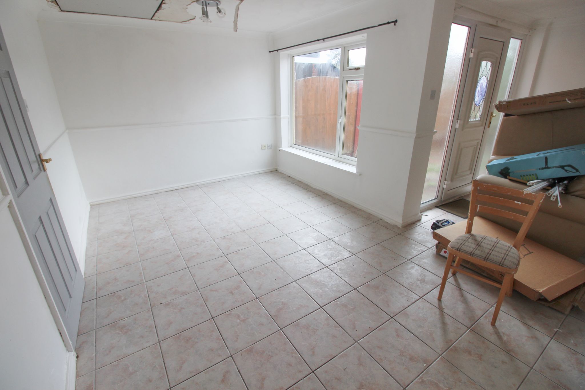 3 bedroom mid terraced house To Let in Skelmersdale - Photograph 5.