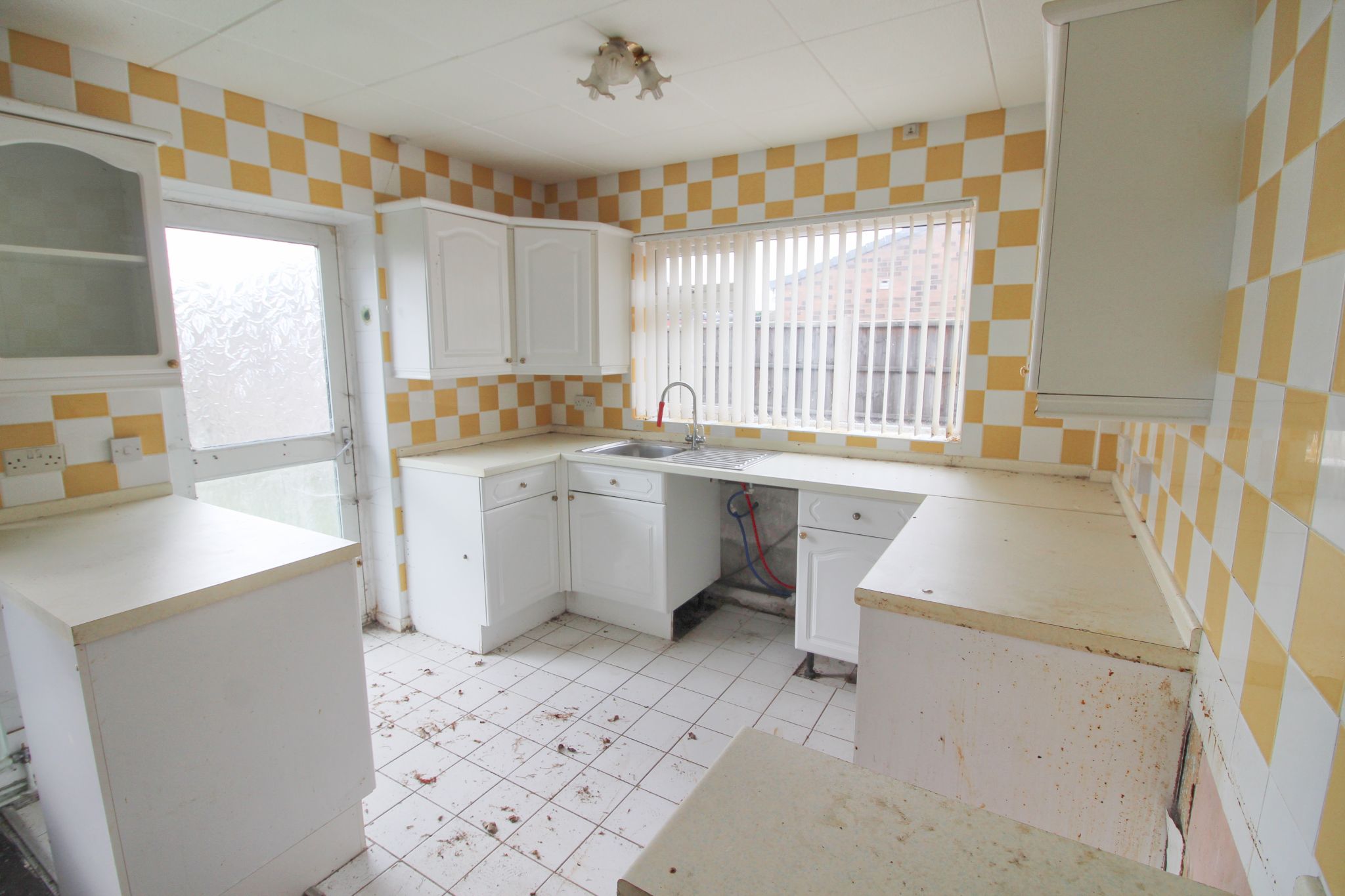 2 bedroom semi-detached bungalow For Sale in Wigan - Photograph 3.