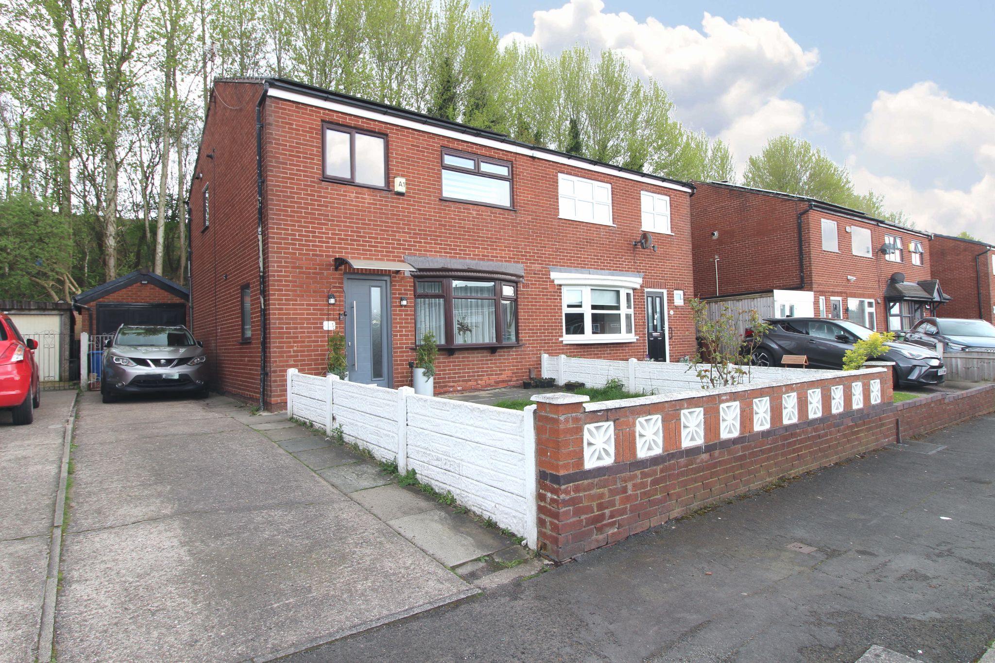 3 bedroom semi-detached house To Let in Wigan - Property photograph.