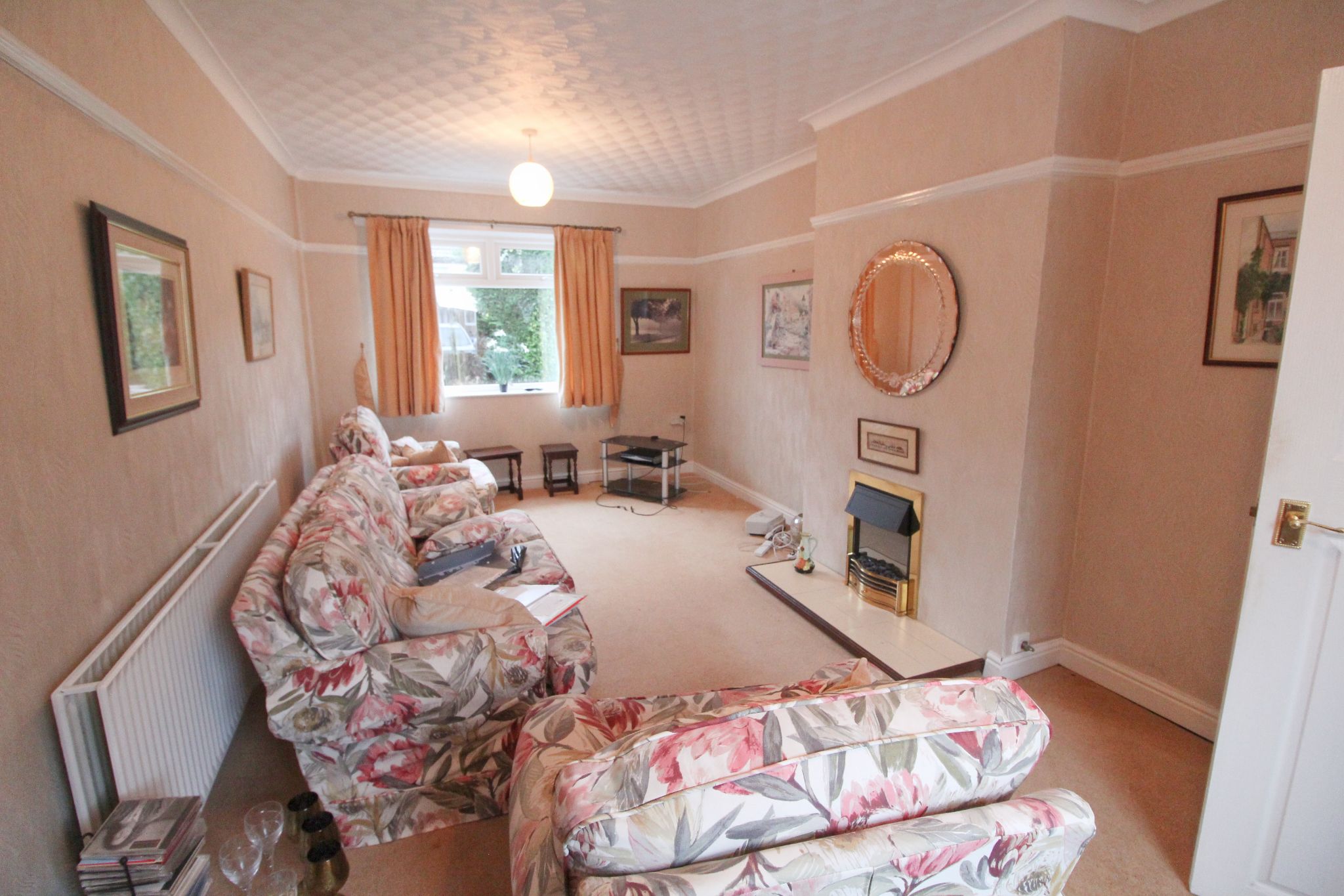 2 bedroom semi-detached house To Let in Wigan - Photograph 2.