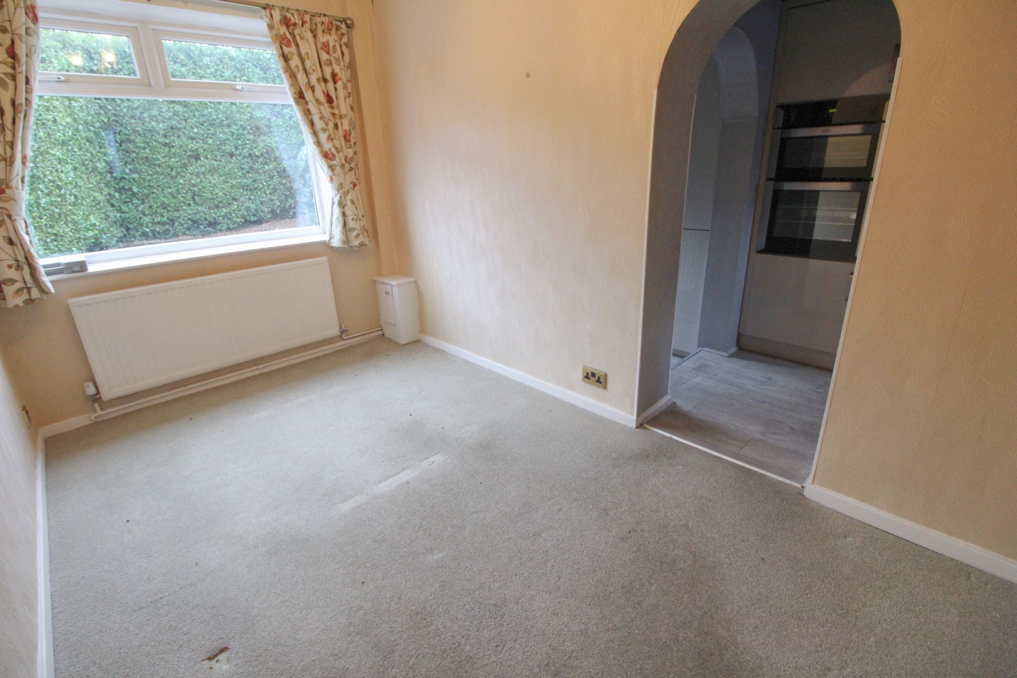 2 bedroom semi-detached house Let in Wigan - Photograph 4.