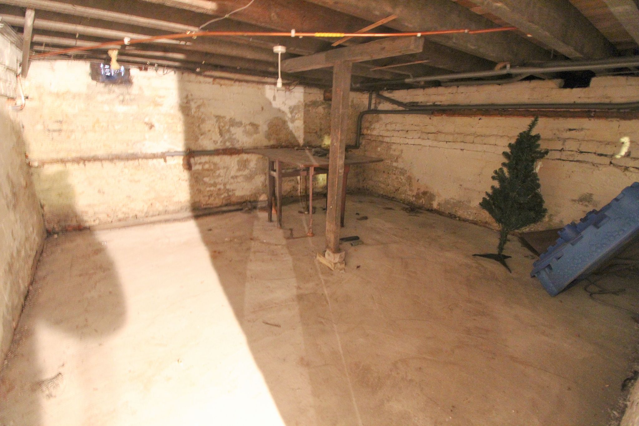 2 bedroom detached bungalow For Sale in Wigan - Photograph 19.