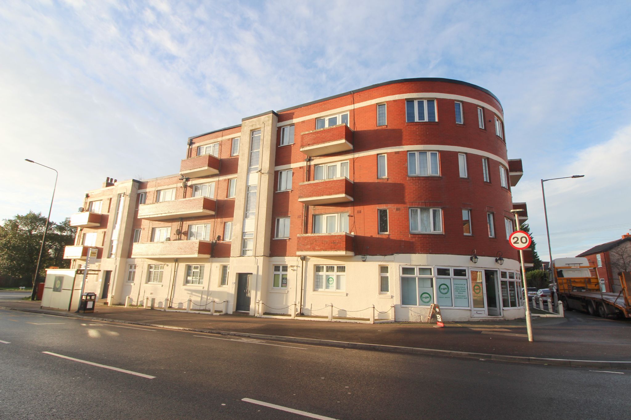 2 bedroom apartment flat/apartment To Let in Wigan - Property photograph.