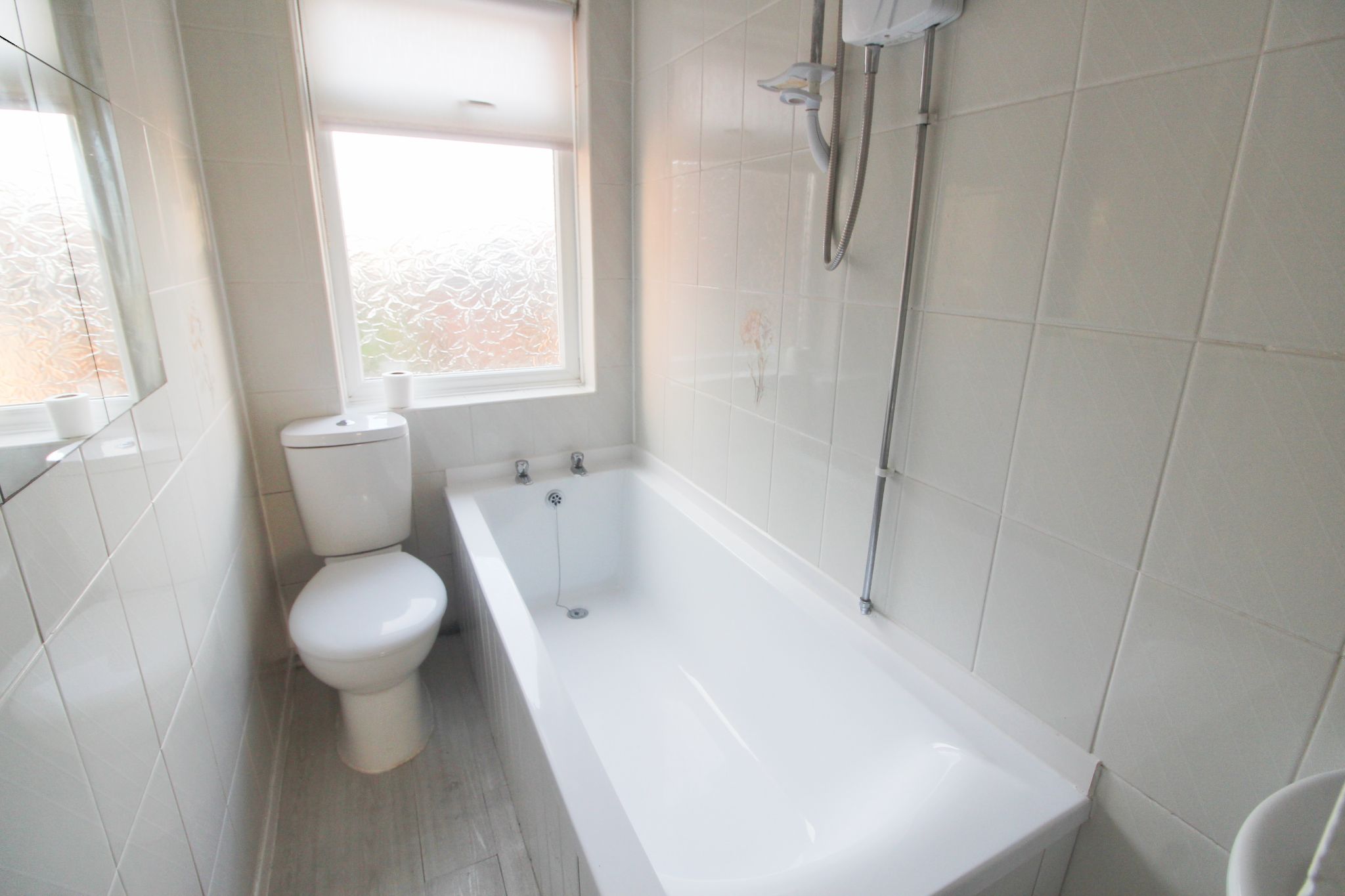 2 bedroom apartment flat/apartment To Let in Wigan - Photograph 6.