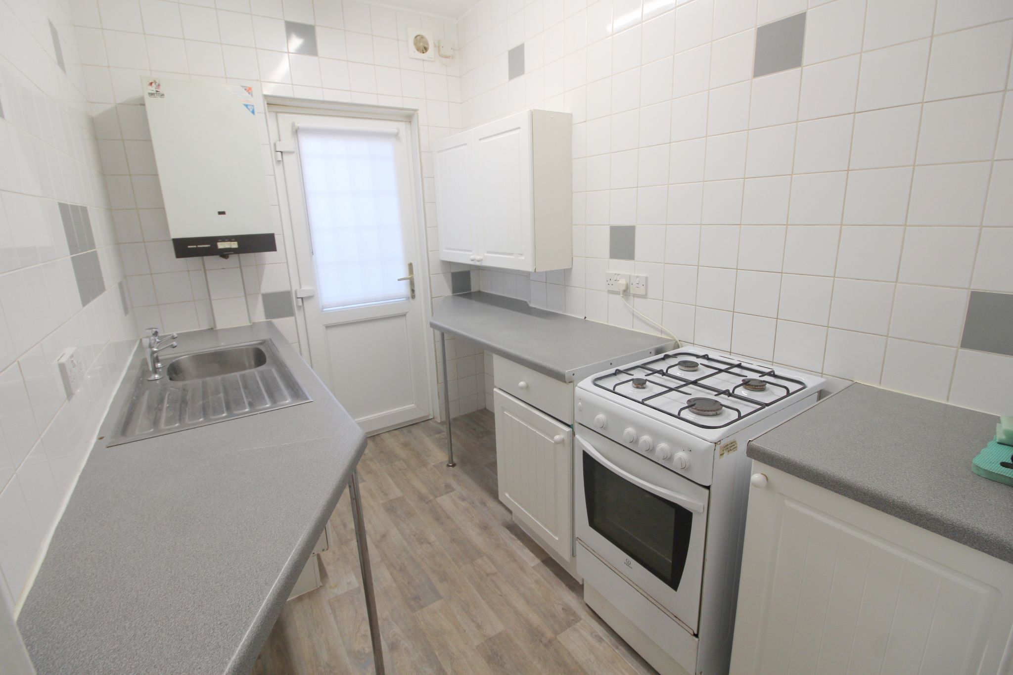 2 bedroom apartment flat/apartment To Let in Wigan - Photograph 7.