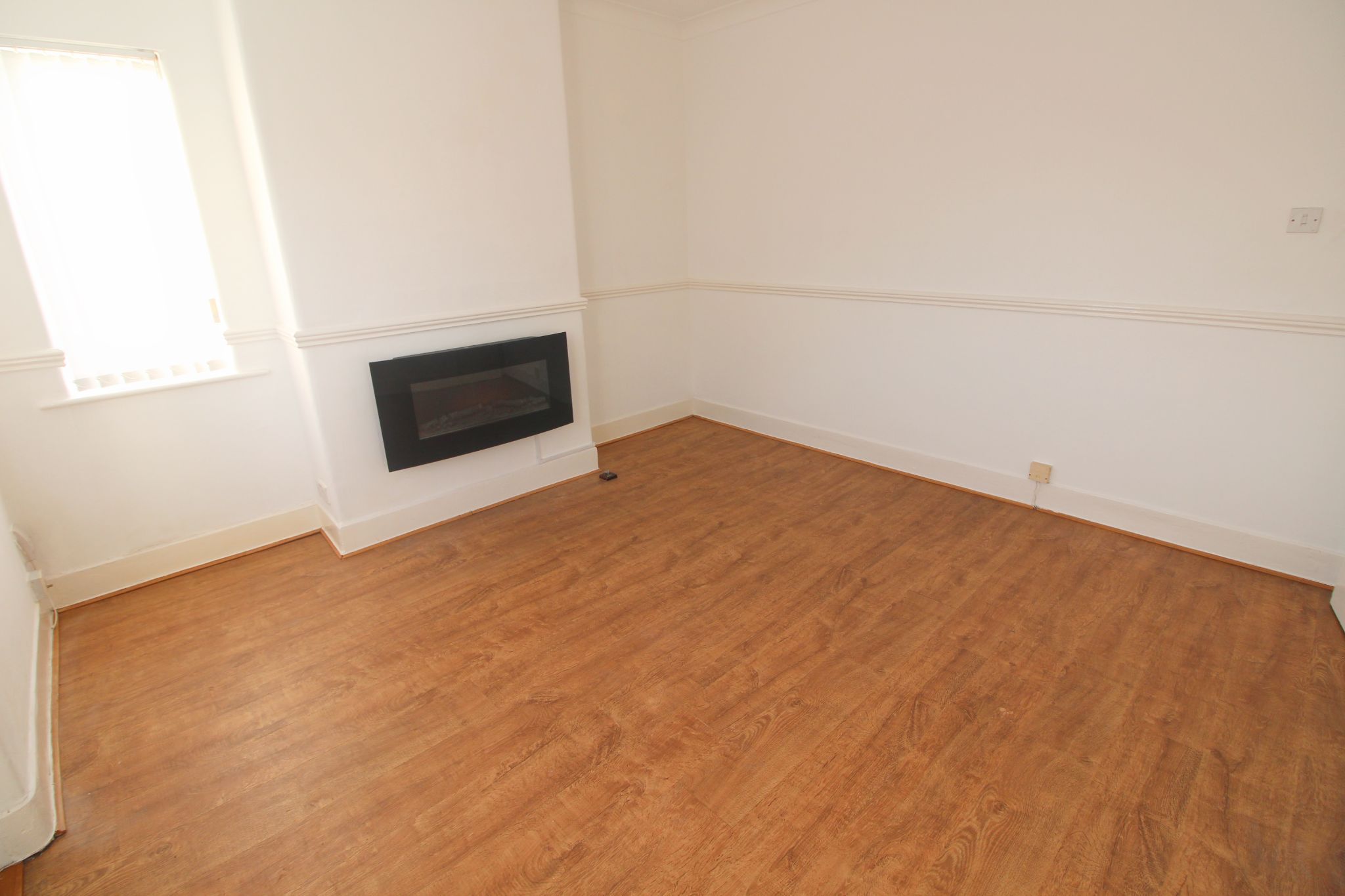 2 bedroom apartment flat/apartment To Let in Wigan - Property photograph.