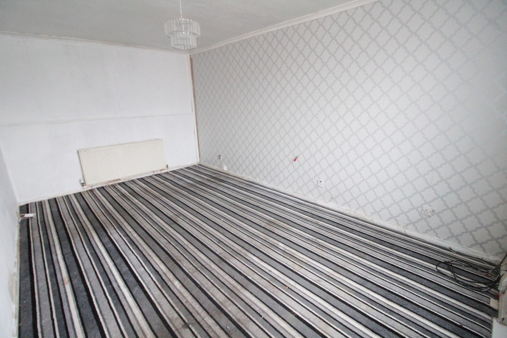 3 bedroom mid terraced house For Sale in Wigan - Property photograph.