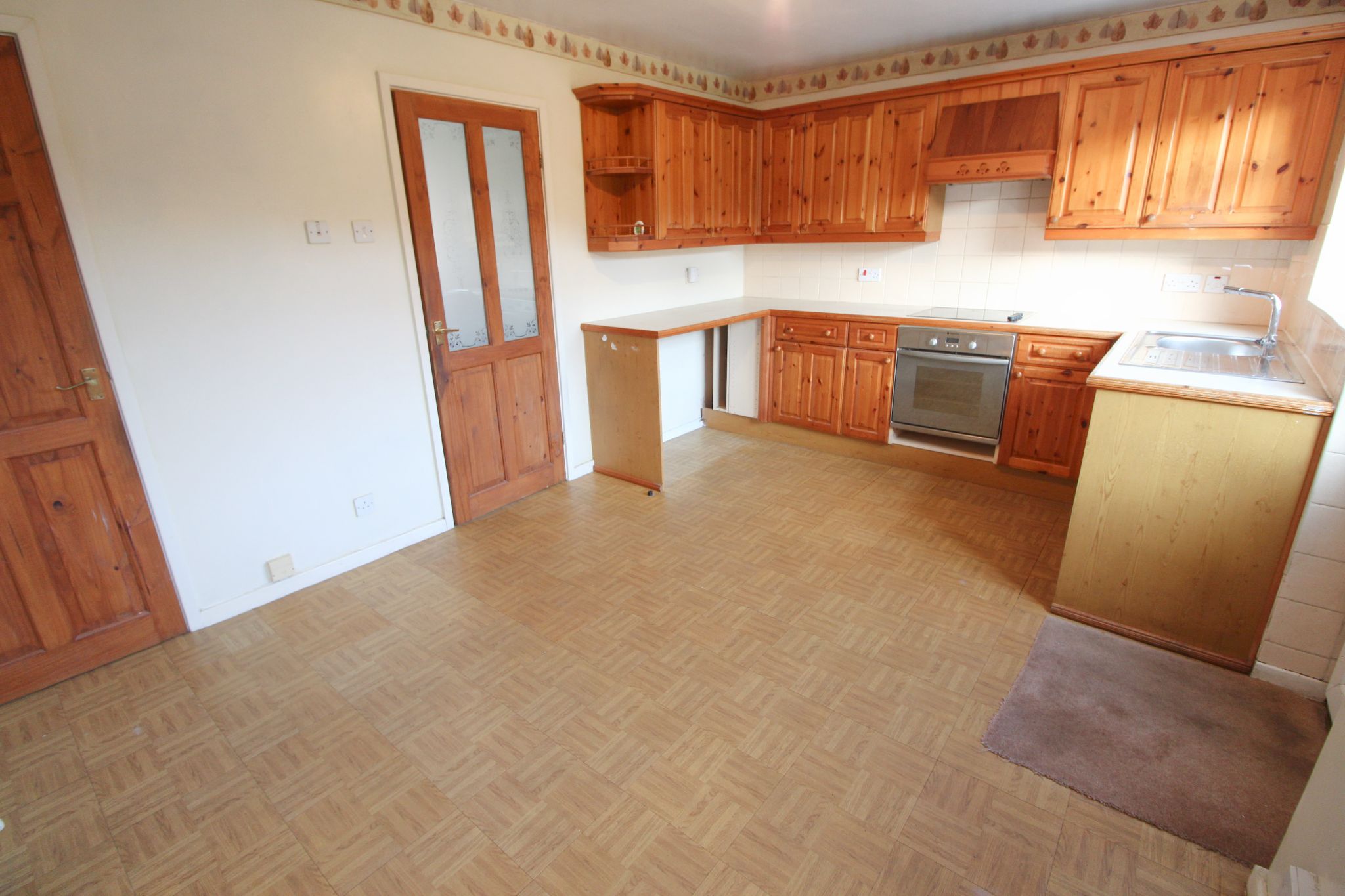 3 bedroom semi-detached house For Sale in Wigan - Photograph 7.