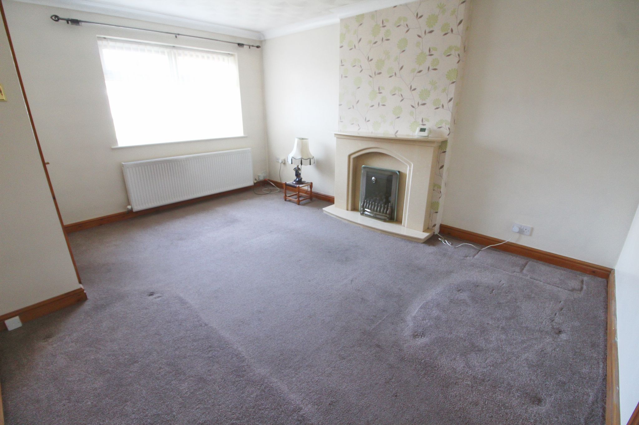 3 bedroom semi-detached house For Sale in Wigan - Photograph 5.