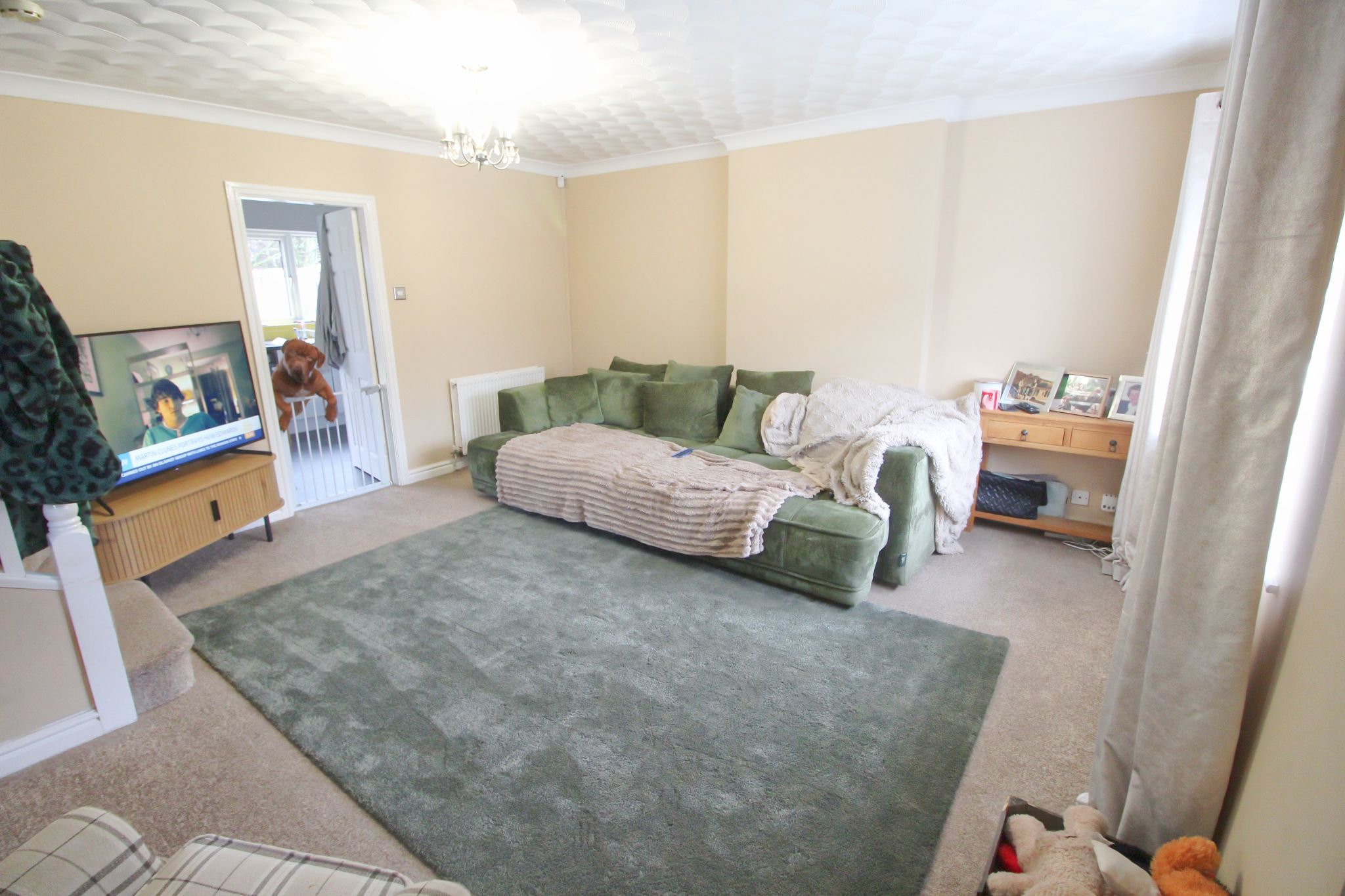 3 bedroom semi-detached house To Let in Wigan - Property photograph.