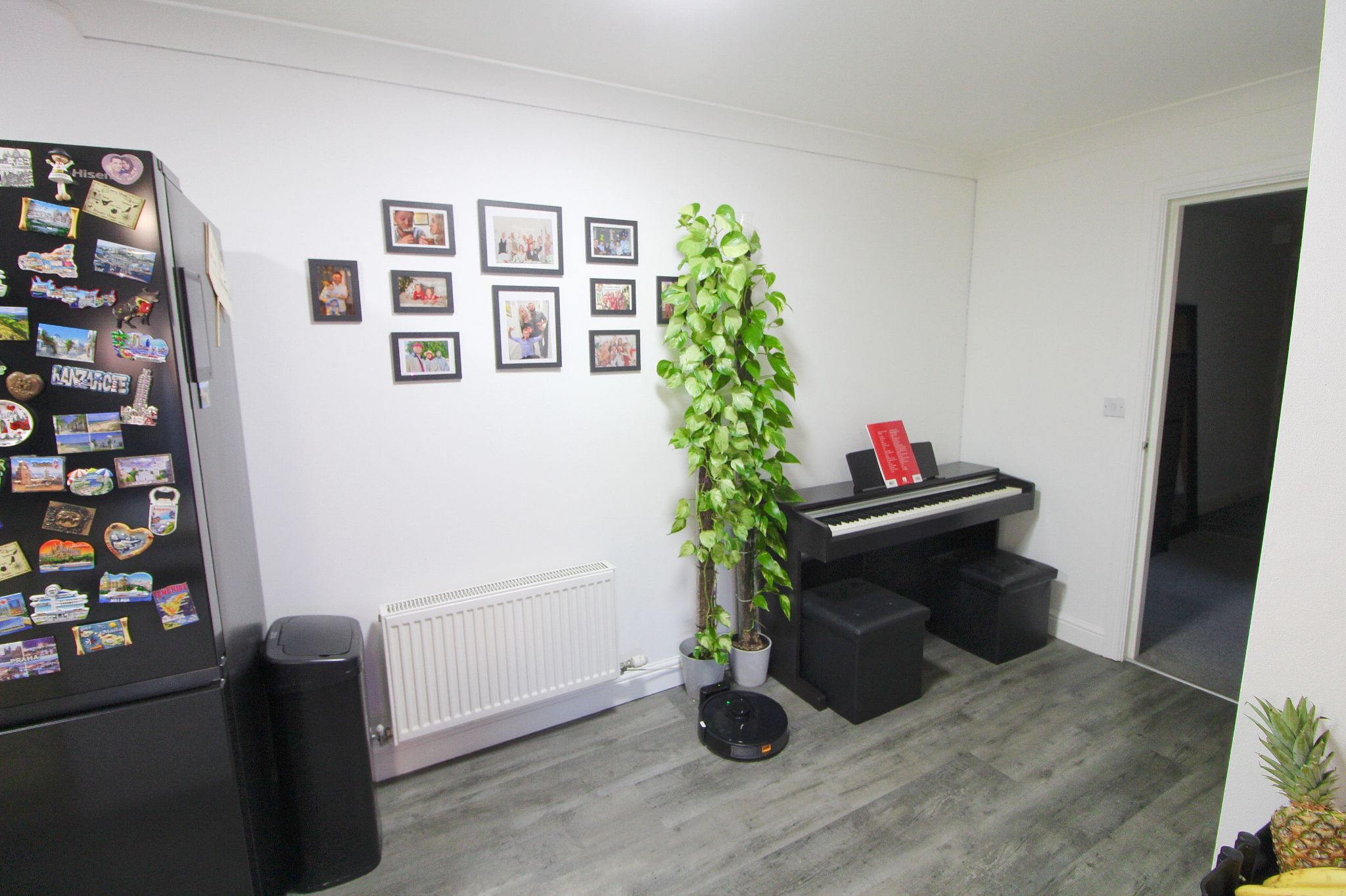 2 bedroom apartment flat/apartment For Sale in Wigan - Photograph 6.
