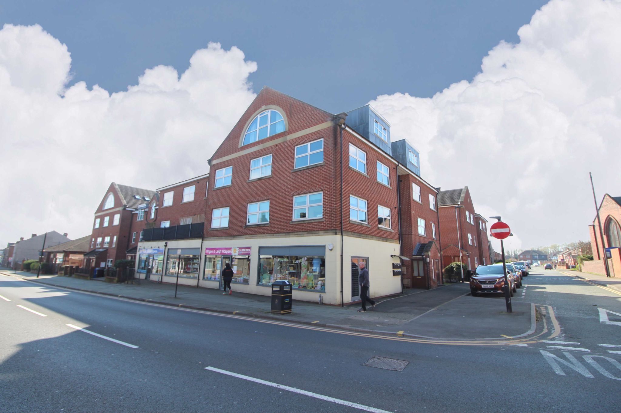 2 bedroom apartment flat/apartment For Sale in Wigan - Property photograph.