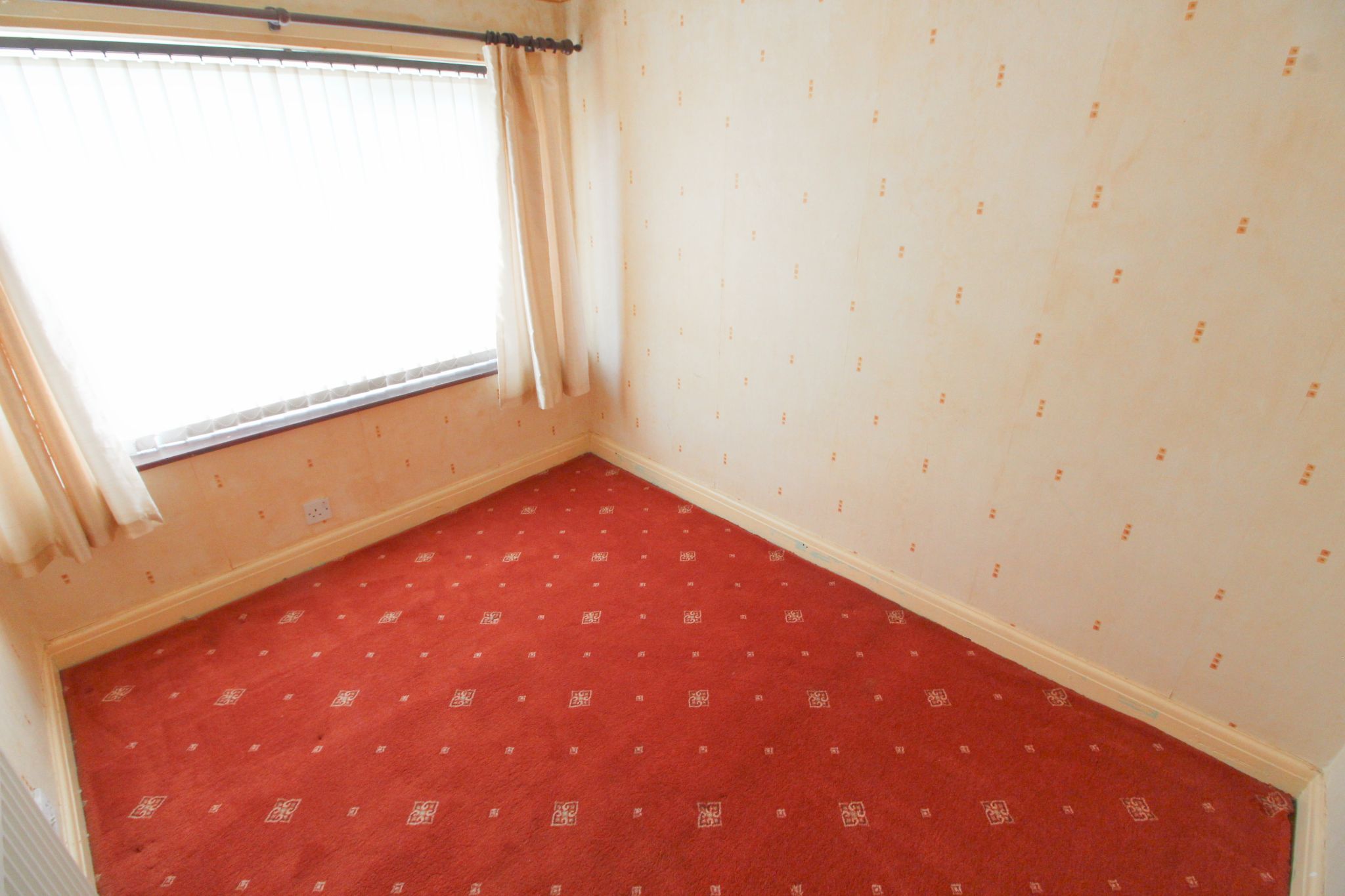 3 bedroom semi-detached house For Sale in Wigan - Photograph 9.