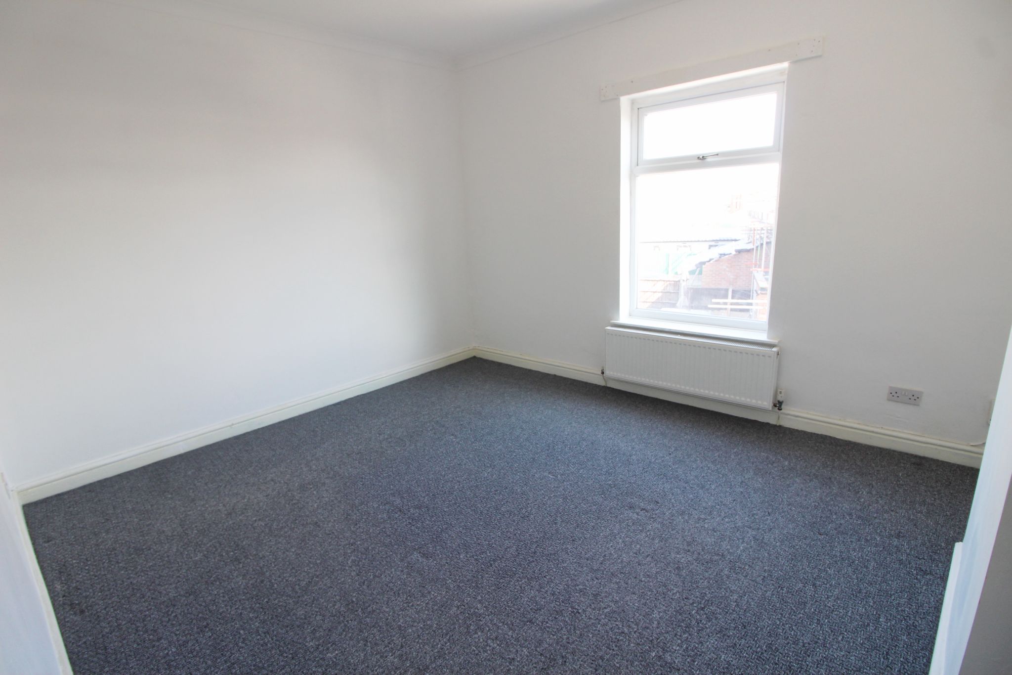 2 bedroom end terraced house To Let in Wigan - Photograph 7.