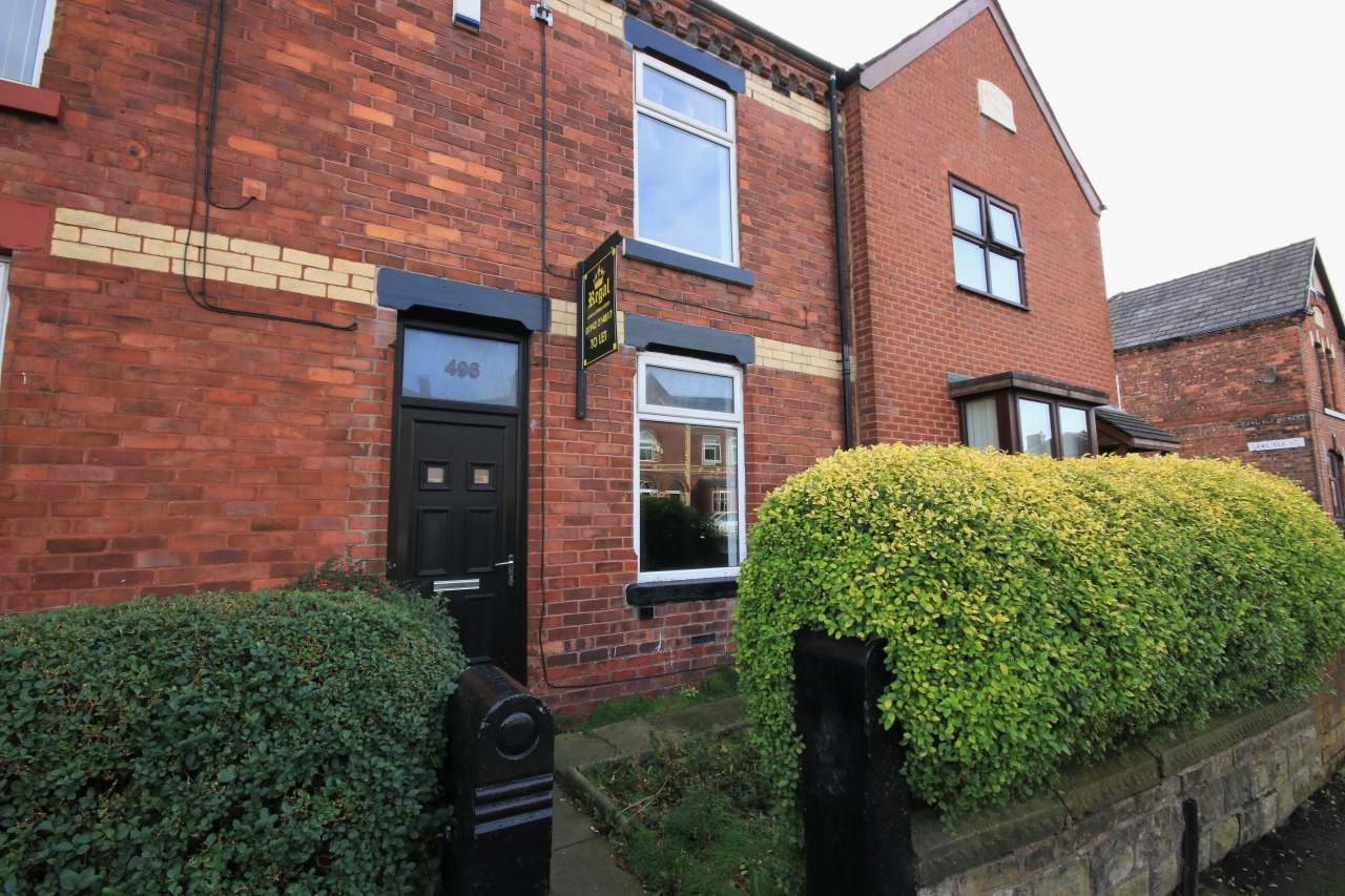 2 Bed Mid Terraced House To Rent - Photograph 1