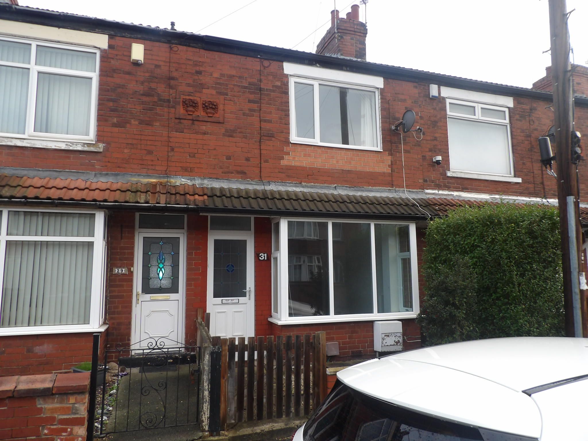 2 bedroom mid terraced house To Let in Doncaster - Photograph 1.