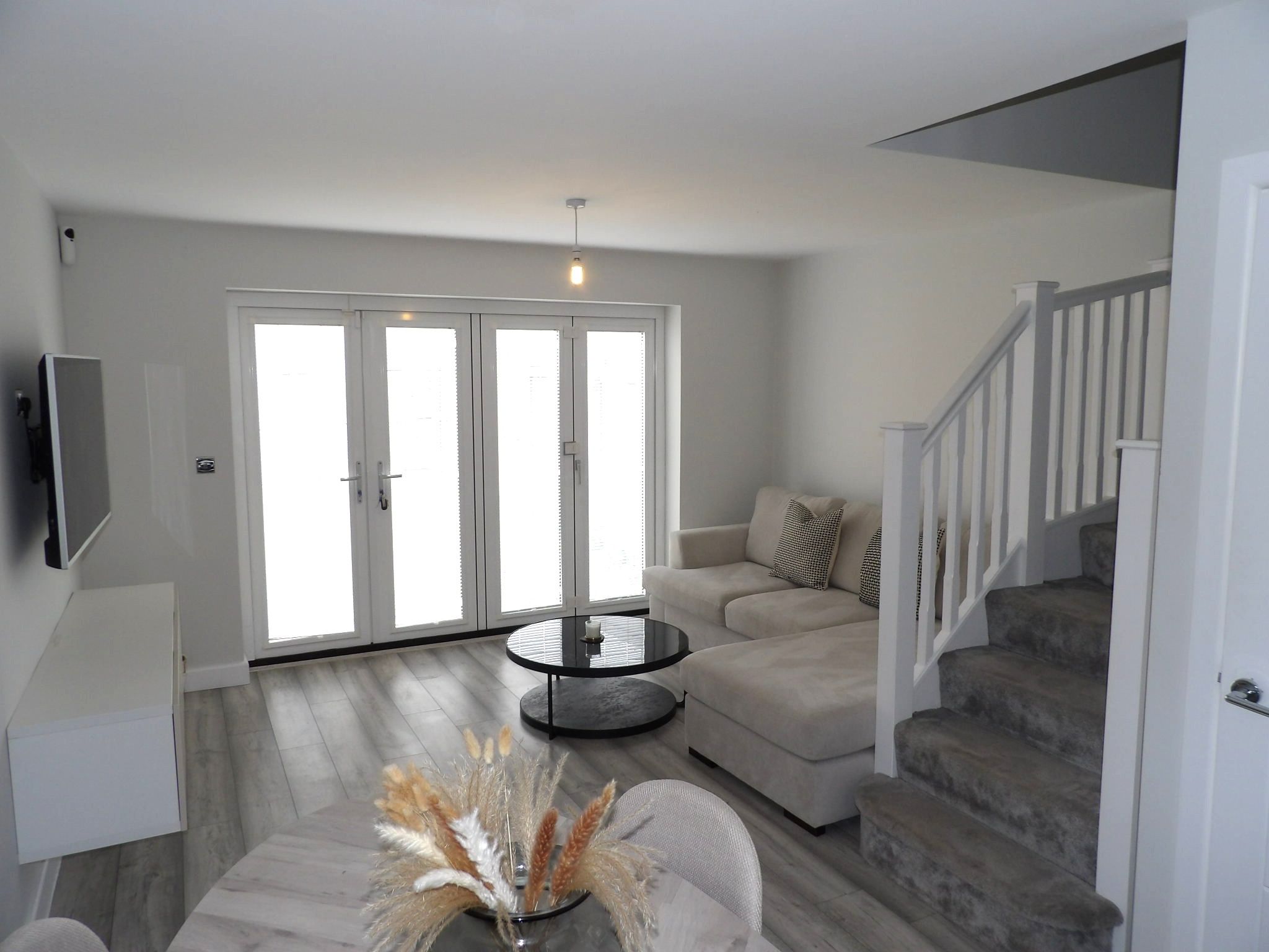 2 bedroom semi-detached house To Let in Doncaster - Property photograph.