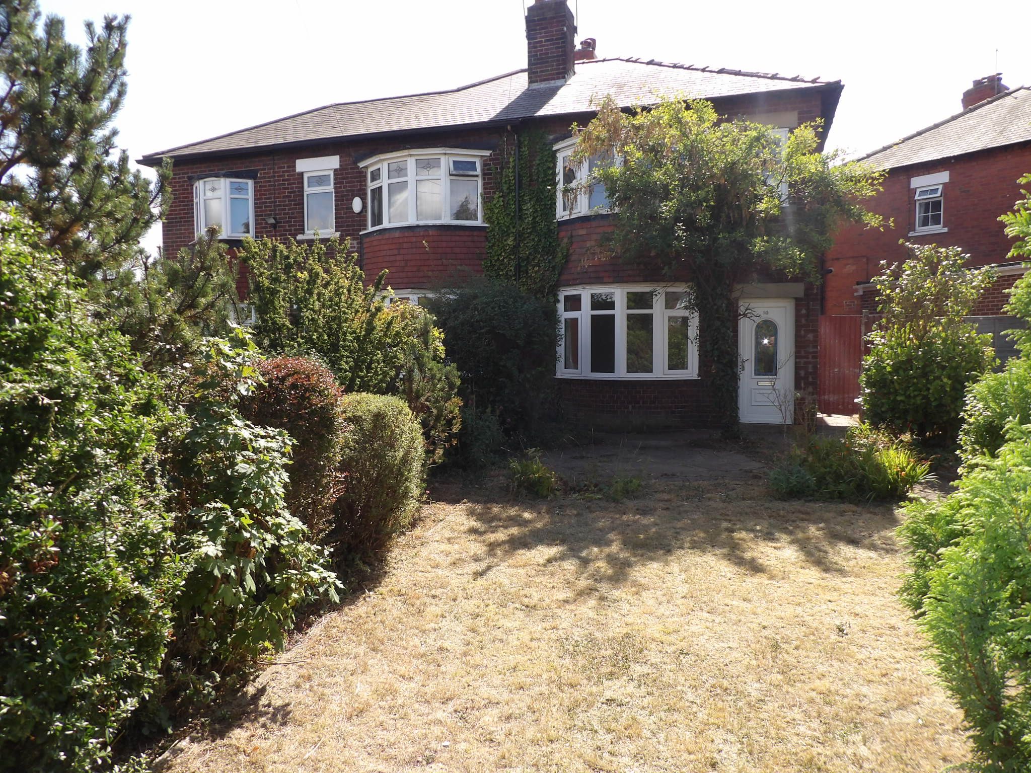 3 bedroom semi-detached house To Let in Doncaster - Photograph 1.