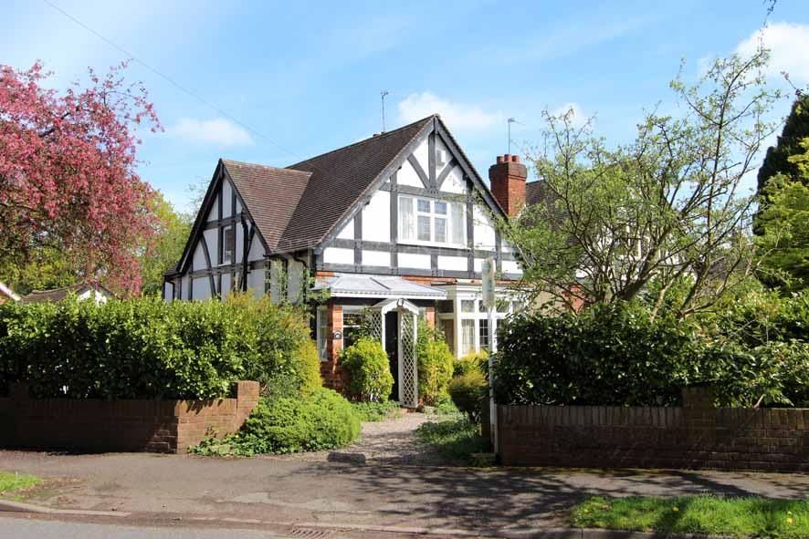 2 Bed Detached House For Sale - Photograph 1