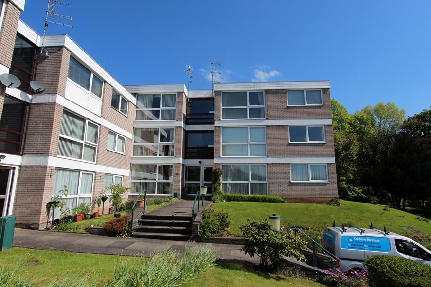 2 Bed Apartment Flat/apartment For Sale - Photograph 1
