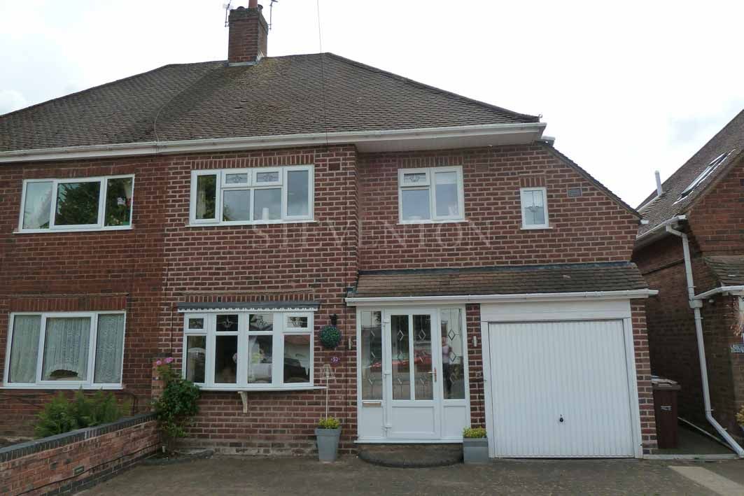 3 Bed Semi-detached House For Sale - Photograph 1