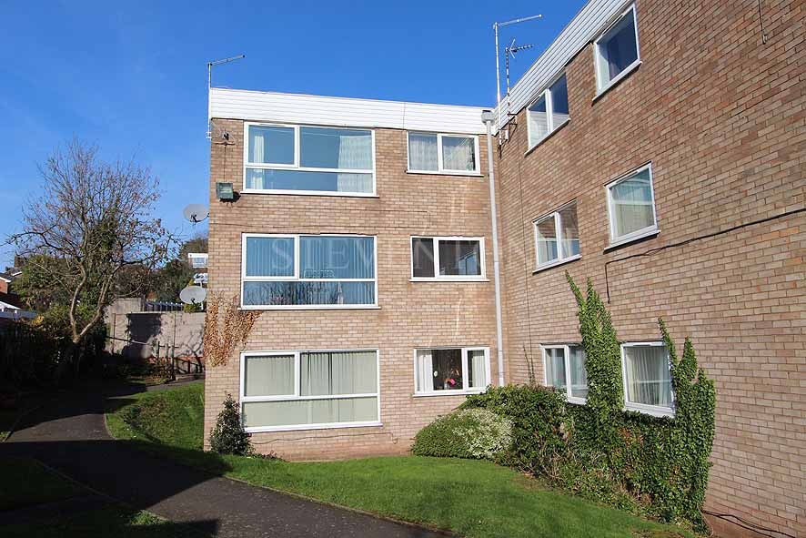 2 Bed Apartment Flat/apartment For Sale - Photograph 1
