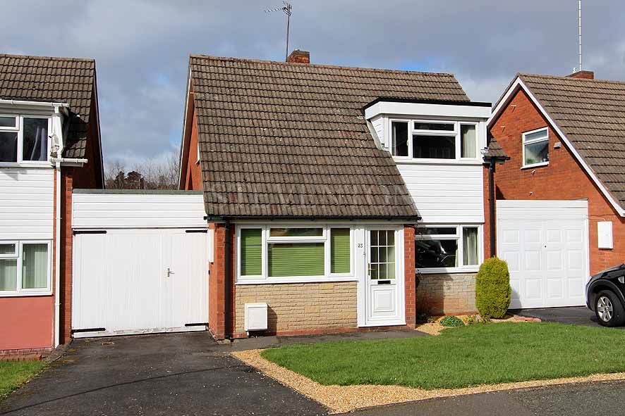 2 Bed Link Detached House For Sale - Photograph 1