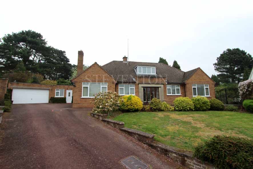 3 Bed Detached Bungalow For Sale - Photograph 2