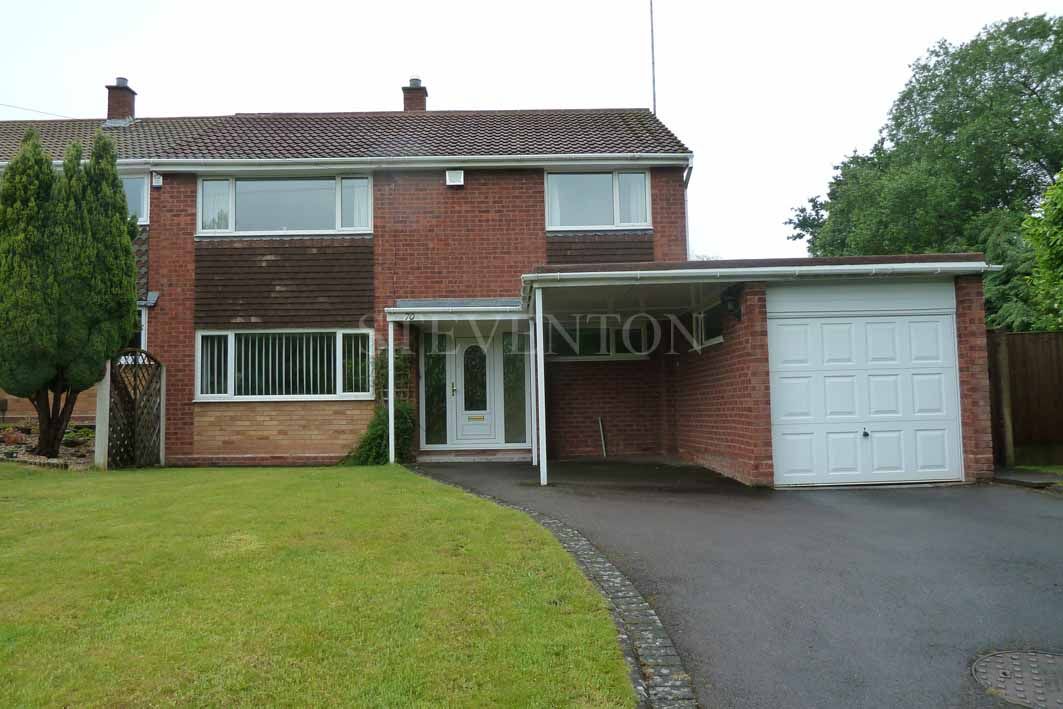 4 Bed Detached House For Sale - Photograph 1