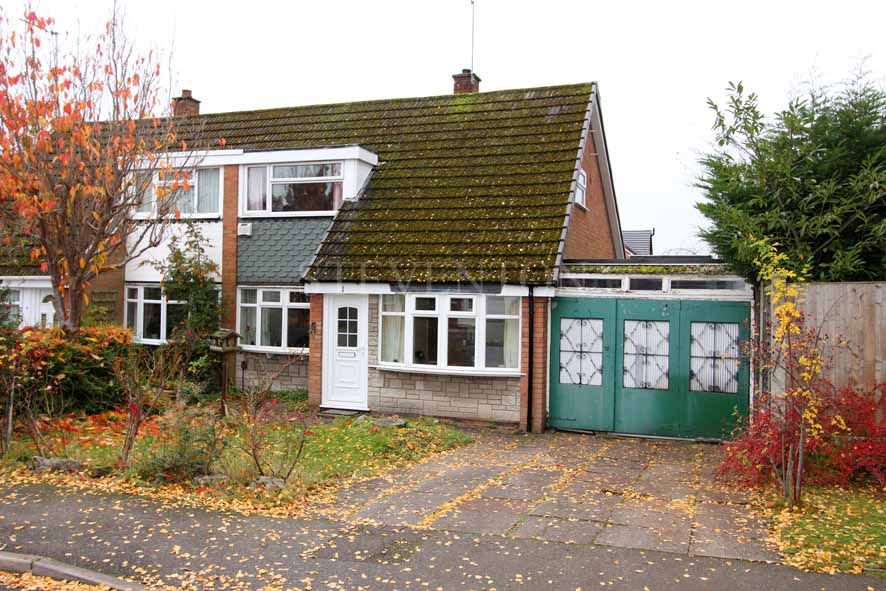 2 Bed Semi-detached House For Sale - Photograph 1
