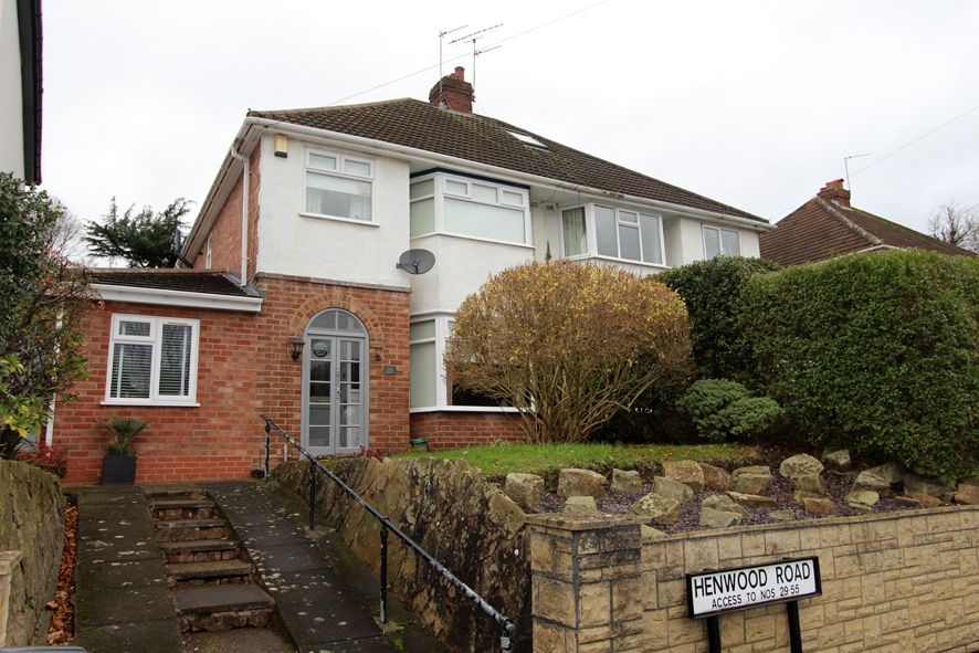 3 Bed Semi-detached House For Sale - Photograph 1