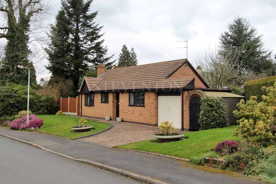 2 Bed Detached Bungalow For Sale - Photograph 1