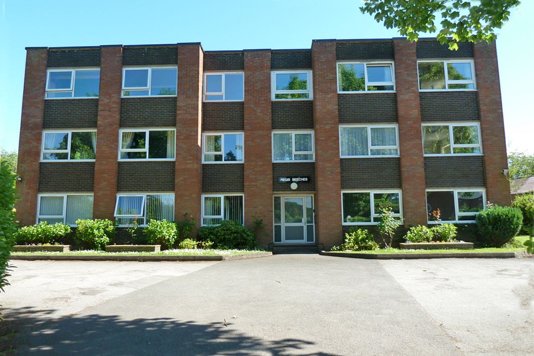 2 Bed Apartment Flat/apartment For Sale - Photograph 1