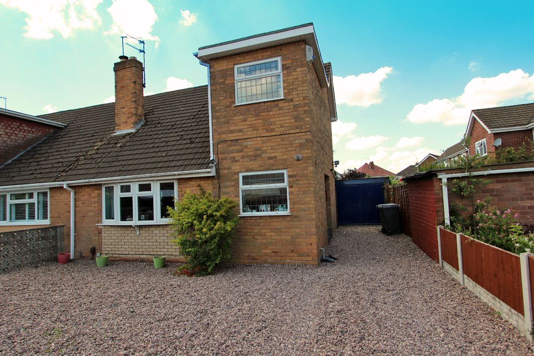 3 Bed Semi-detached House For Sale - Photograph 1