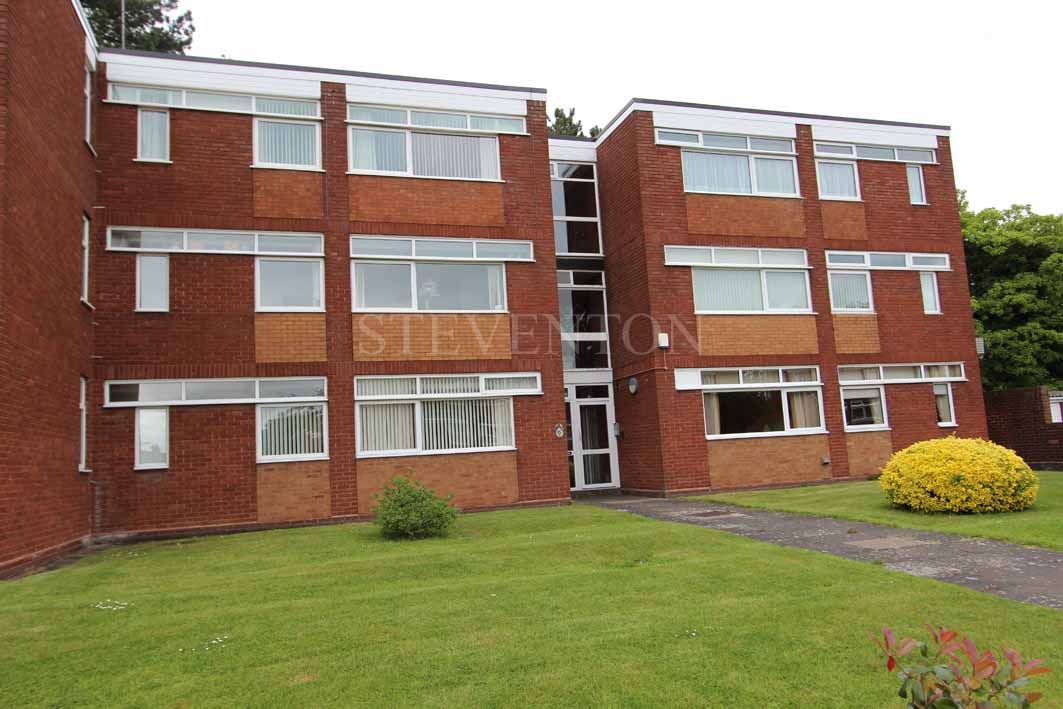 2 Bed Apartment Flat/apartment For Sale - Photograph 5
