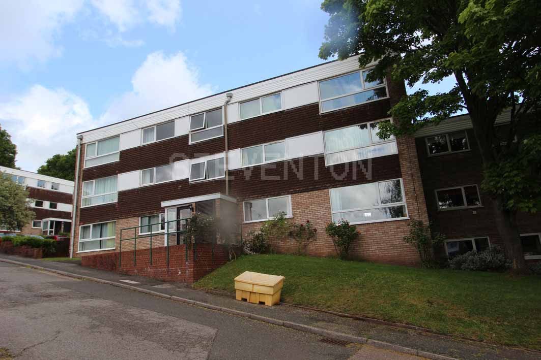 2 Bed Apartment Flat/apartment For Sale - Photograph 1