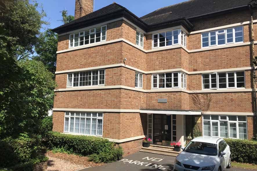 2 Bed Apartment Flat/apartment For Sale - Photograph 1