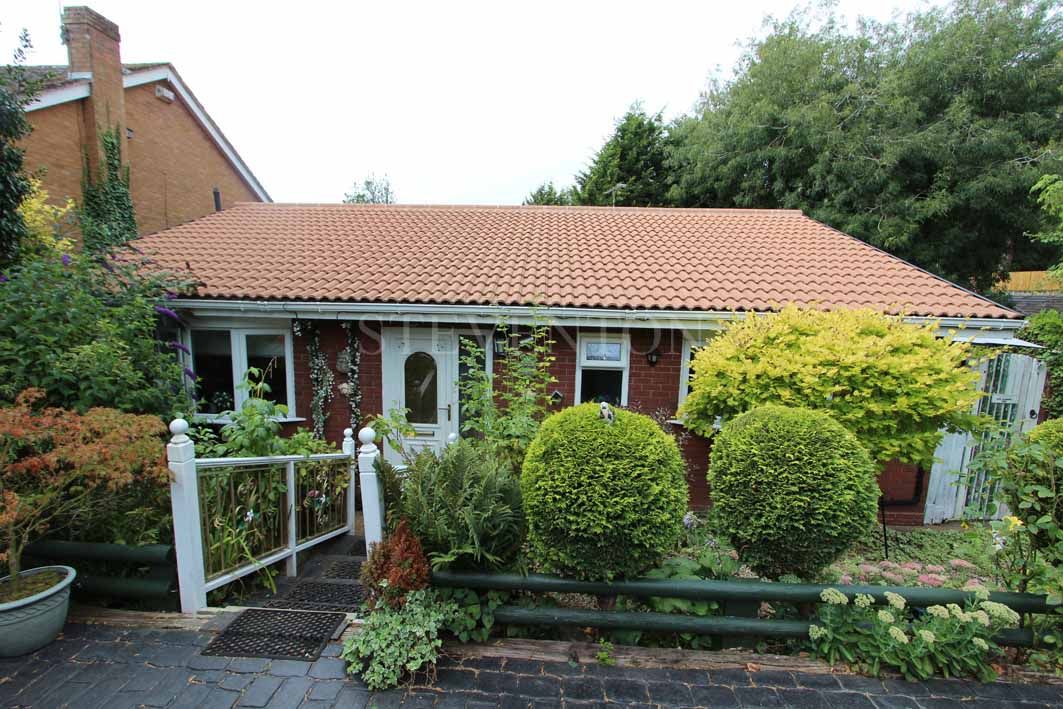 2 Bed Detached Bungalow For Sale - Photograph 1